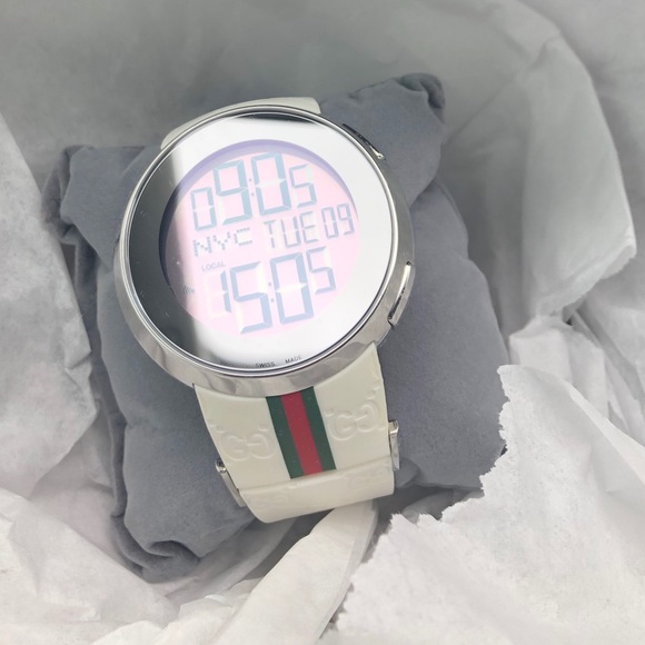 Gucci 44mm digital watch - Picture 6 of 8